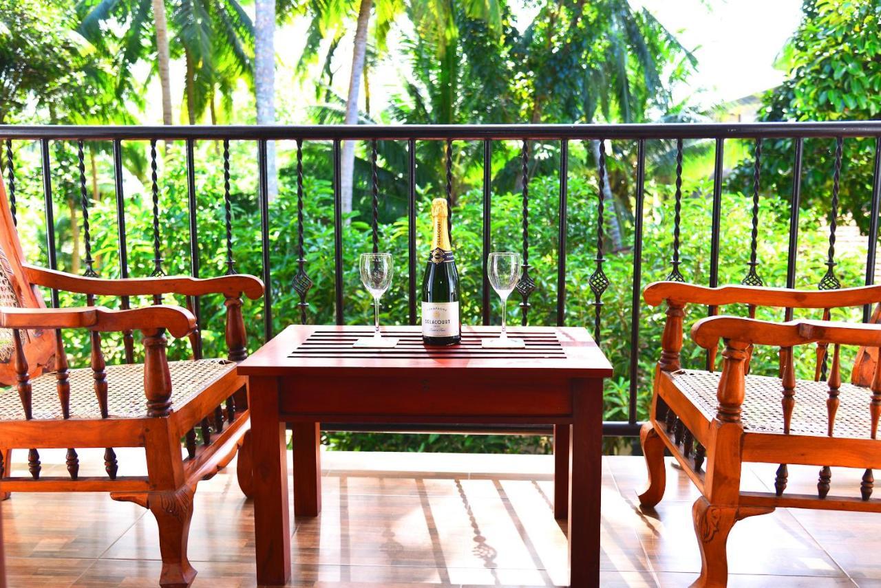 Little Villa Hotel วัดดูวา ภายนอก รูปภาพ